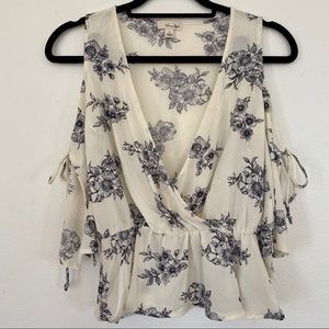The Outfit Floral Top | Cream | S